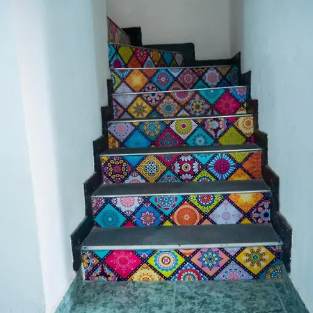Lovely And Close To Airport, Sea, And Old Town Holiday home